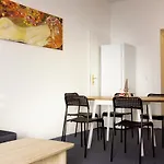 3 Zimmer Apartment Am Leopoldplatz